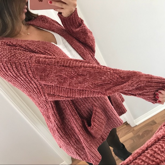 NOT AVAILABLEEE - Picture 2 of 7